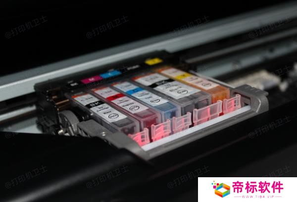 检查墨盒情况 检查墨盒情况